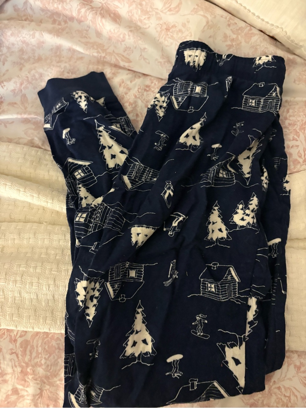 Old Navy Navy and Cream Printed Lounge Pants- small